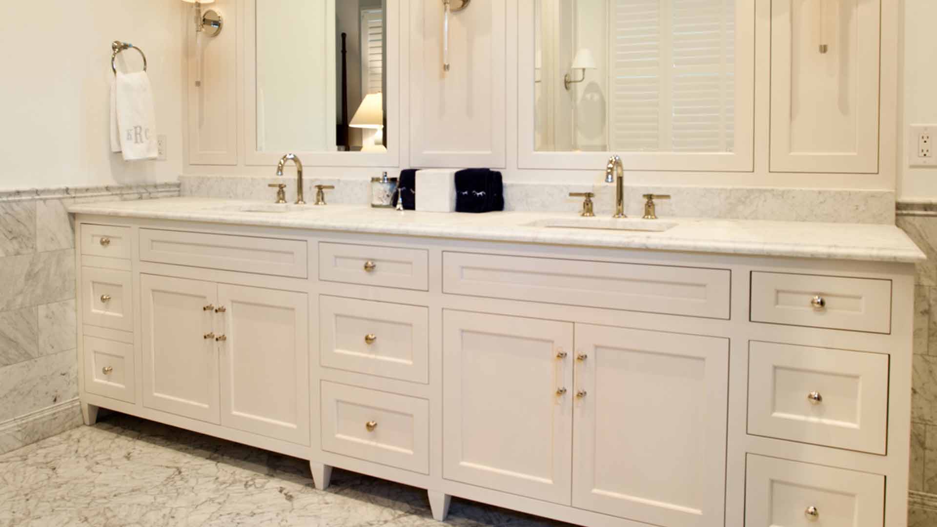 Bathroom vanity styles and custom cabinetry