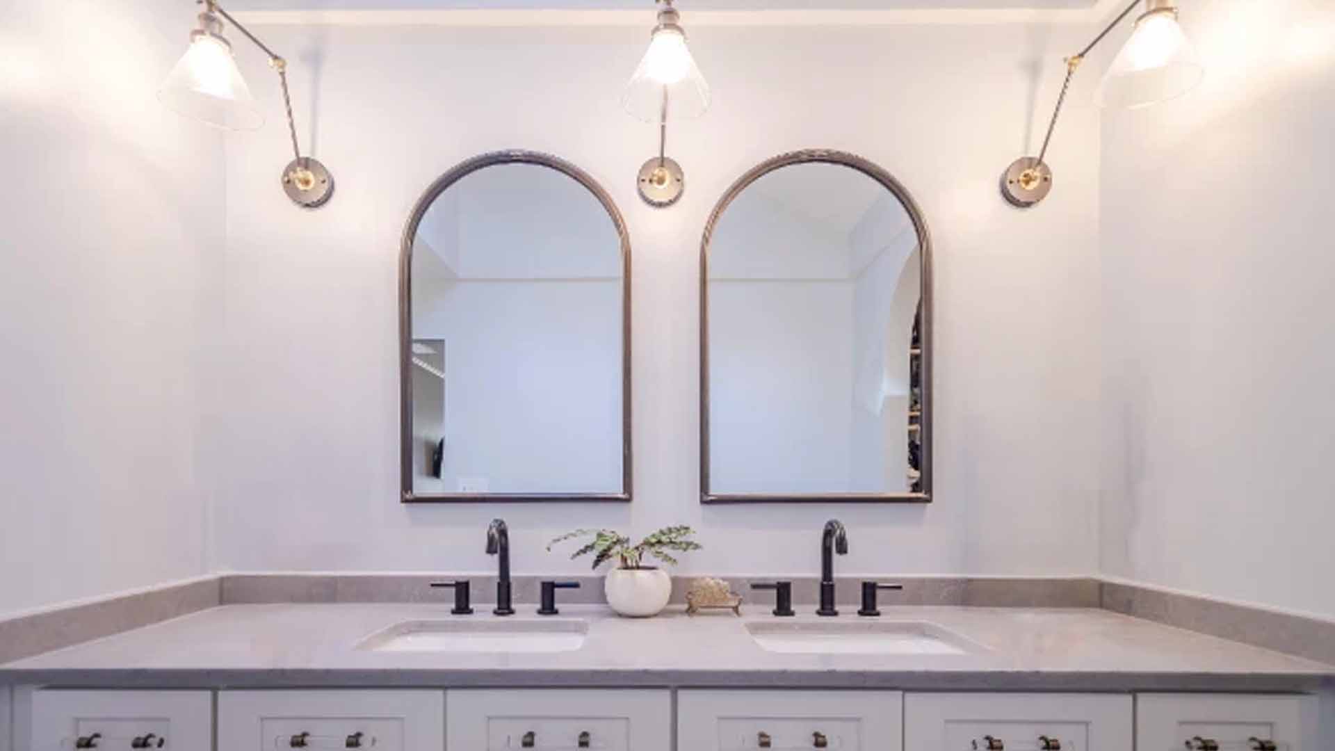 Bathroom lighting and fixture design