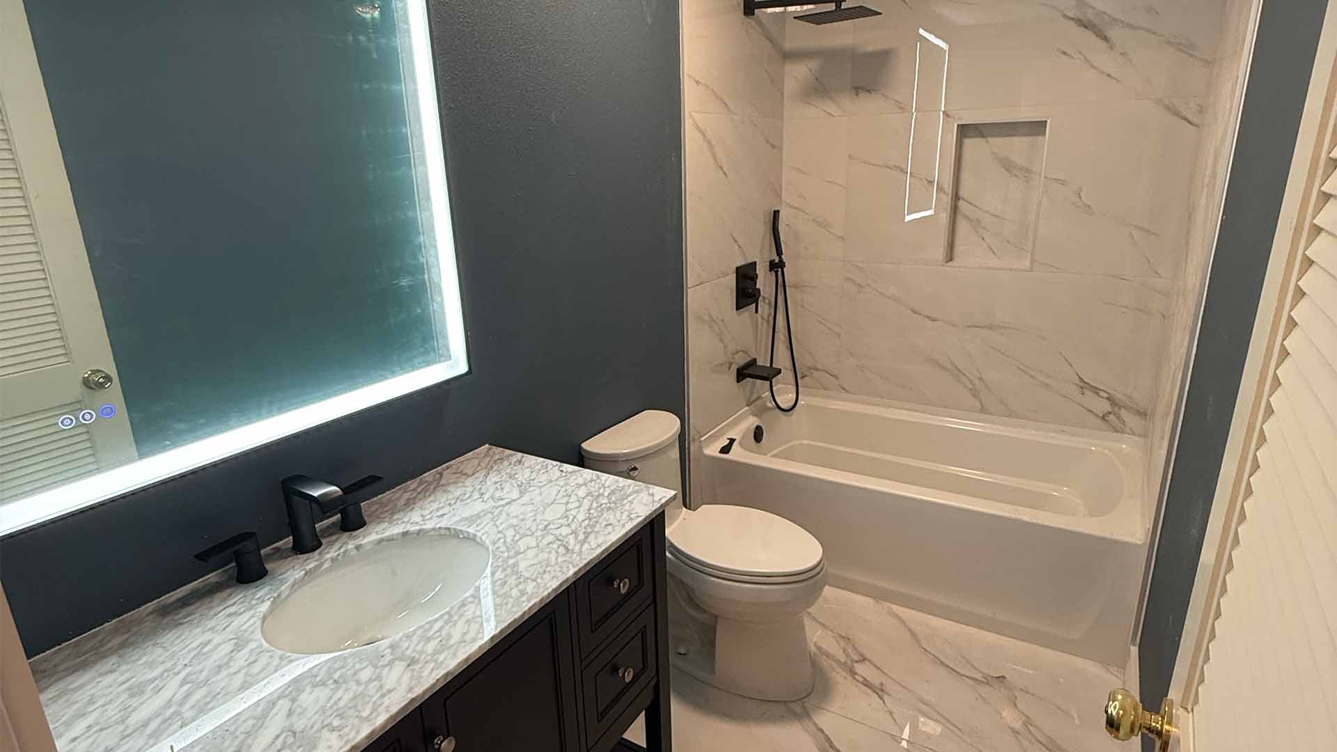 Bathroom tile, flooring and wall finishes